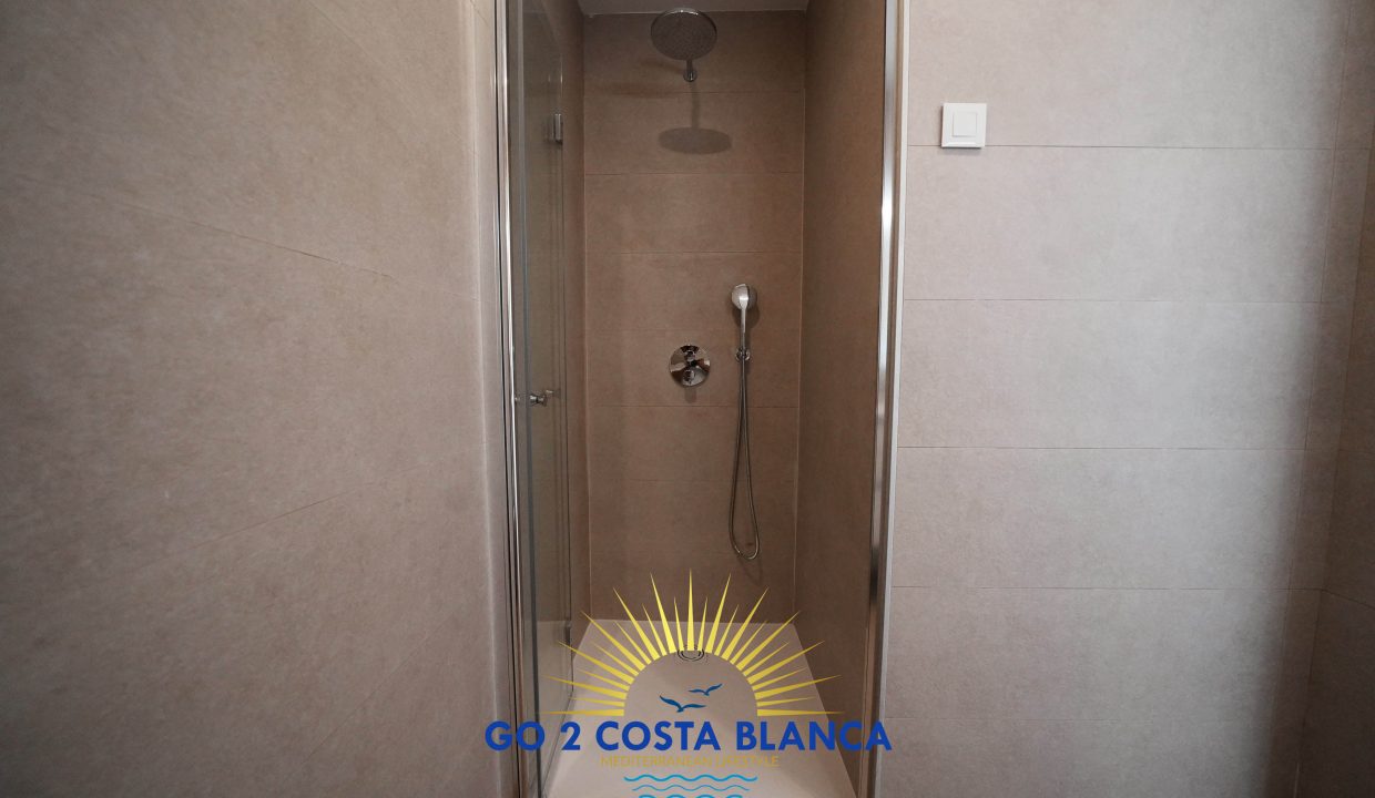 bungalow planta alta con piscina privada (27)