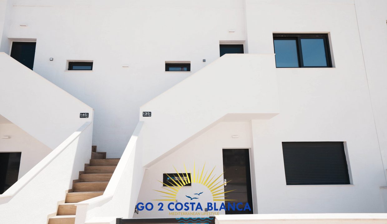 bungalow planta alta con piscina privada (50)