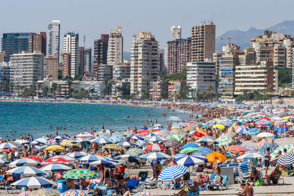 GO 2 COSTA BLANCA Benidorm történelmi rekordot döntött: 2025-ben minden csúcs megdőlt!
